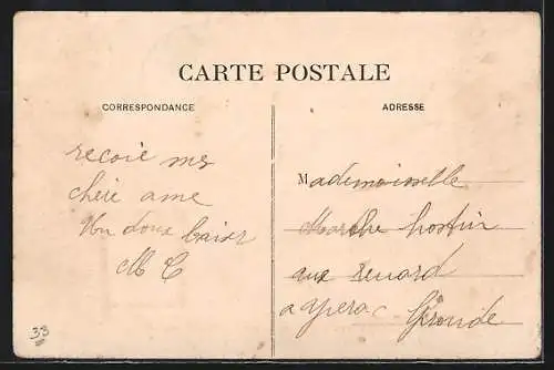 AK Lormont, La Grande Place (Côté Nord) et la Garonne