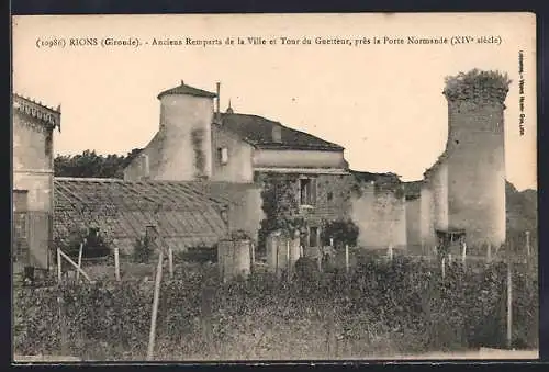 AK Rions, Anciens Remparts de la Ville et Tour de Guet, près de la Porte Normande (XIVe siècle)