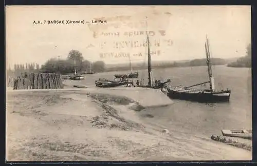 AK Barsac, Le port avec des voiliers amarrés sur la rive