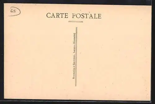 AK Lacanau-Océan, Chapelle de Notre-Dame des Flots et visiteurs en promenade