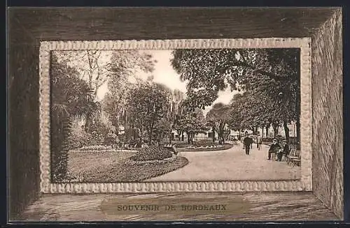 AK Bordeaux, Promenade au Square Gambetta