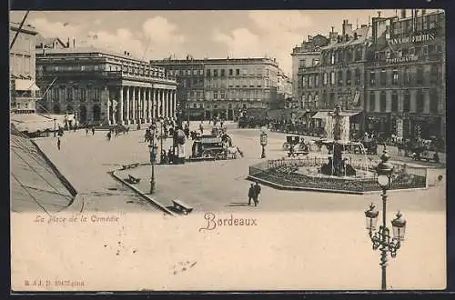 AK Bordeaux, La Place de la Comédie avec fontaine et bâtiments environnants