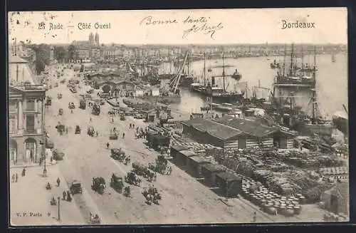 AK Bordeaux, La Rade, Côté Ouest avec bateaux et quais animés