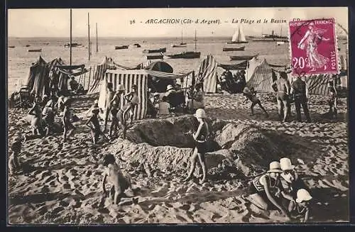 AK Arcachon, La Plage et le Bassin avec tentes et bateaux