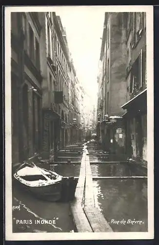 AK Paris, Rue de Bièvre inondée avec barque sur l`eau