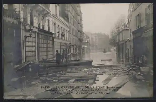 AK Paris, Inondation de la Rue Stout à Auteuil pendant la grande crue de la Seine (Janvier 1910)