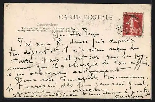 AK Paris, Crue de la Seine 1910, Rue Hautefeuille inondée et passants observant l`eau élevée