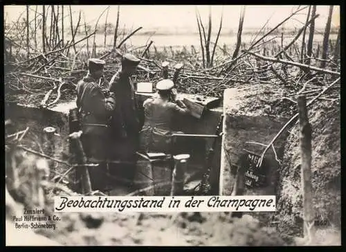 Riesen-AK Soldaten in Uniform mit Scherenfernrohr im Beobachtungsstand in der Champagne