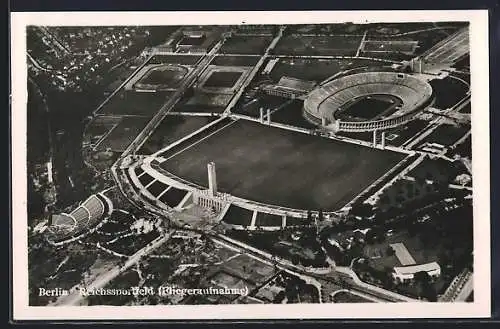 AK Berlin, Luftbild des Reichssportfeldes