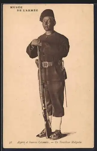 AK Musée de l`Armée, Algérie et Guerres Coloniales, Un Tirailleur Malgache