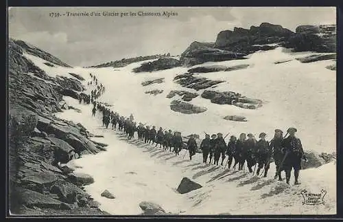 AK Traversée d`un glacier par les Chasseurs Alpins