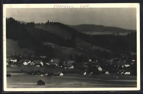 AK Peiting /Bay., Ortsansicht mit Kalvarien-u. Schlossberg
