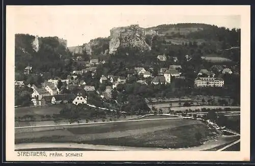 AK Streitberg / Fränk. Schweiz, Strasse zur Ortschaft von weitem gesehen