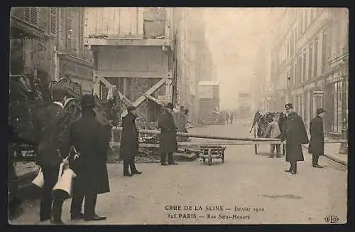 AK Paris, Crue de la Seine 1910, Rue Saint-Honoré en janvier