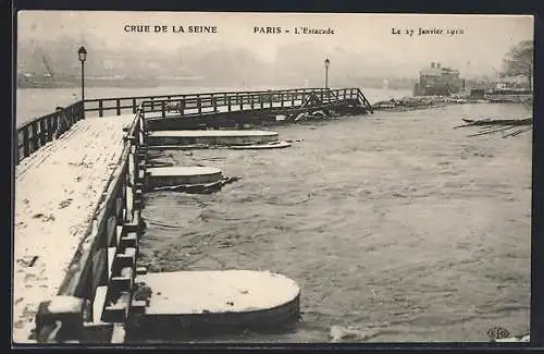 AK Paris, Crue de la Seine 1910, L`Estacade submergée en janvier