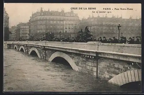 AK Paris, Crue de la Seine 1910, Pont Notre-Dame inondé
