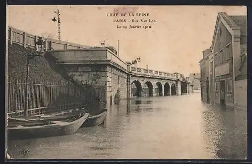 AK Paris, Crue de la Seine 1910 Rue Van Loo le 29 Janvier, scènes d`inondation et barques
