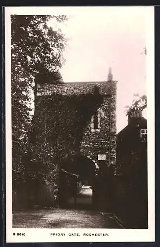 AK Rochester, Priory Gate