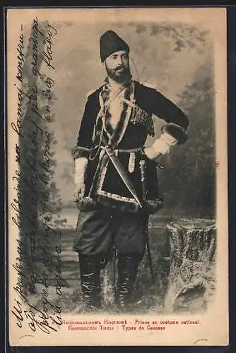 AK Prince au costume nationale