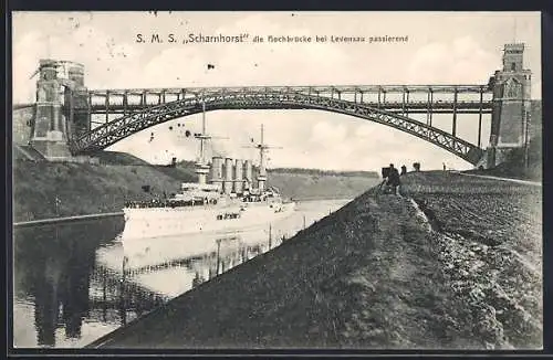 AK Levensau, Kriegsschiff vom Ostasiengeschwadert SMS Scharnhorst passiert die Hochbrücke