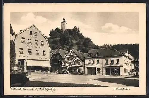 AK Berneck i. Fichtelgebirge, Marktplatz mit Geschäften