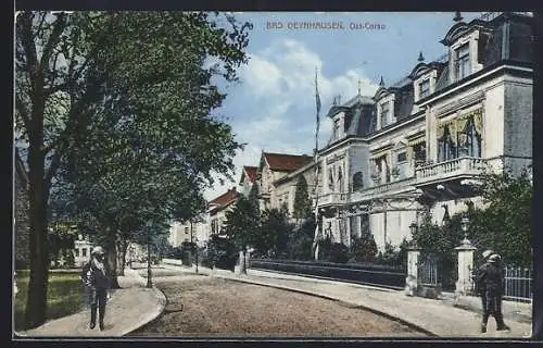 AK Bad Oeynhausen, Ost-Corso mit Passanten