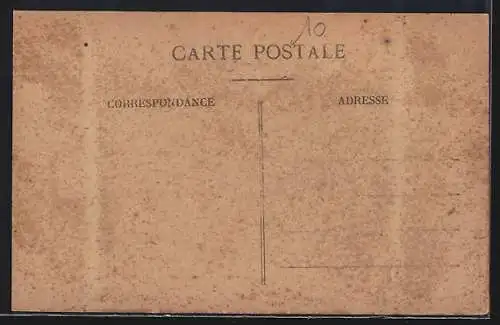 AK Hure, Vue générale du village et des vignes avec enfants au premier plan