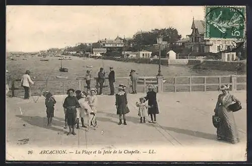 AK Arcachon, La Plage et la Jetée de la Chapelle