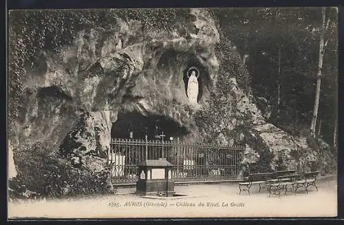 AK Auros, Château du Rivet. La Grotte