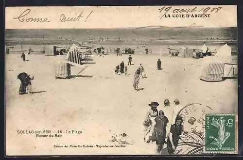 AK Soulac-sur-Mer, La Plage et retour du bain en été