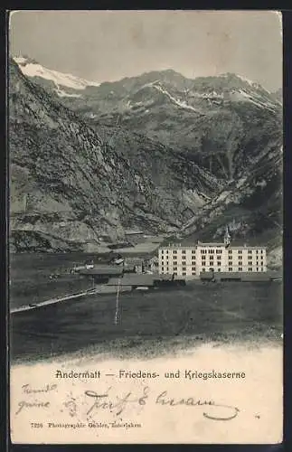 AK Andermatt, Friedens- u. Kriegskaserne mit Umgebung u. Bergpanorama