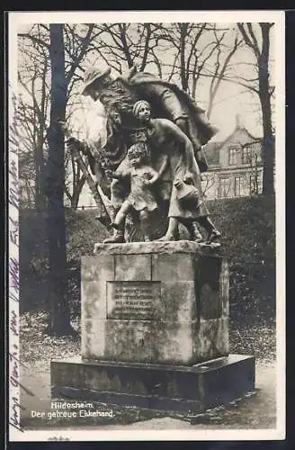 AK Hildesheim, Blick auf die Statue Der getreue Ekkekand