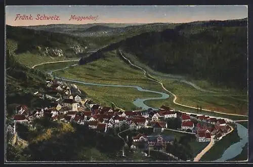 AK Muggendorf /Fränk. Schweiz, Ortsansicht mit Fluss und Blick ins Tal