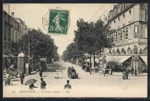 AK Bordeaux, Le Cours Tourny avec passants et boutiques animées