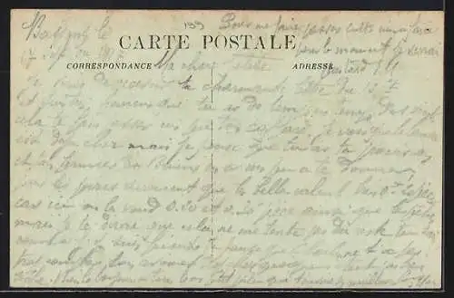AK Bordeaux, Caserne Nansouty avec des passants devant l`entrée