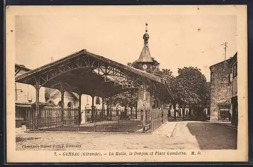 AK Gensac, La Halle, le Donjon et Place Gambetta