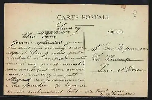 AK Saint-Macaire, Sous les Arcades de la Place du Marché