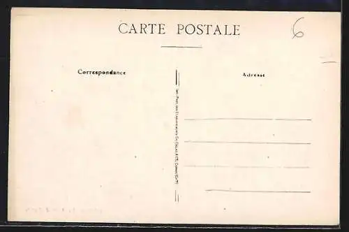AK Sauveterre-de-Guyenne, Porte Lafon et rue animée