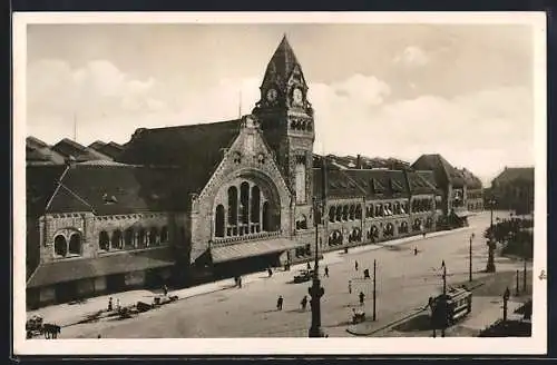 AK Metz, la Gare, vor dem Bahnhof