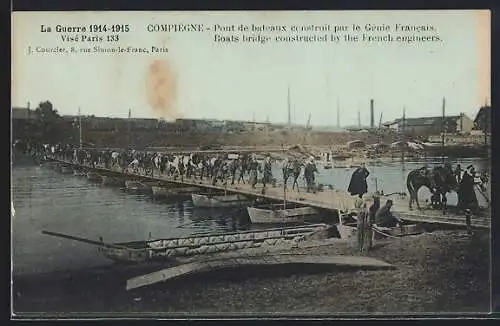 AK Compiégne, pont de bateaux construit par le génie francais