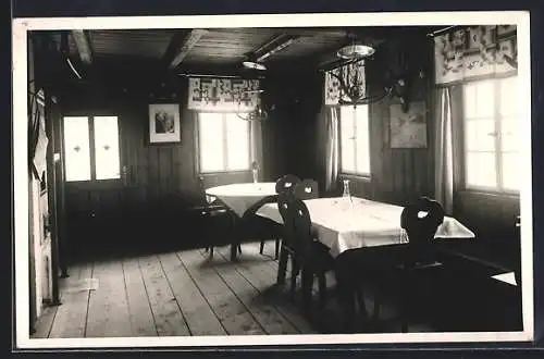 AK Schwaz, Alpengasthaus Hubertushaus am Pillberg v. Josef Klocker, Innenansicht
