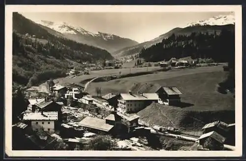 AK Mühltal bei Oberau, Ortsansicht gegen die Berge