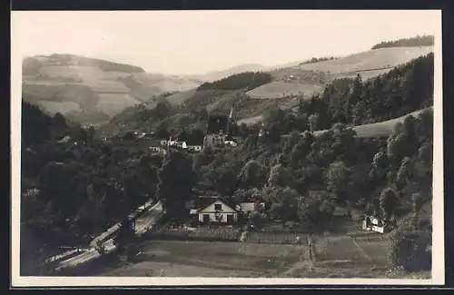 AK Edlitz /N.-Oe., Blick auf den Ort mit Erholungsheim Bothe