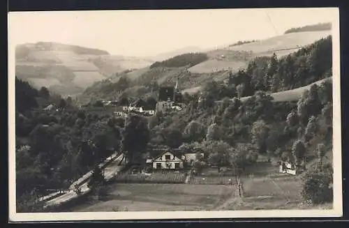 AK Edlitz /N.-Oe., Blick auf den Ort mit Erholungsheim Bothe