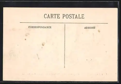 AK Paris, Inondations de 1910 au Ministère des Affaires étrangères, barque dans la rue inondée