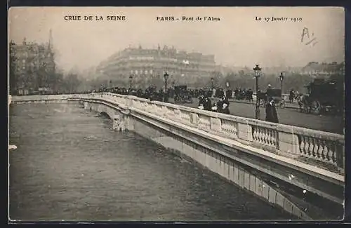 AK Paris, Crue de la Seine 1910 au Pont de l`Alma