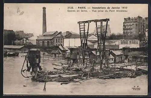 AK Paris, Inondations de Janvier 1910, Epaves en Seine, Vue prise du Pont Mirabeau