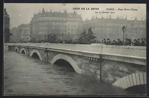 AK Paris, Crue de la Seine 1910, Pont Notre-Dame sous les eaux