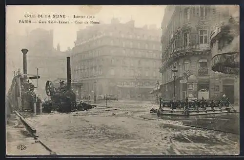 AK Paris, Crue de la Seine 1910, Gare Saint-Lazare inondée à Cour de Rome