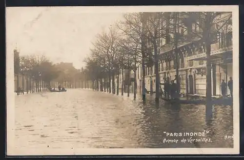AK Paris, Inondation 1910, Avenue de Versailles sous les eaux